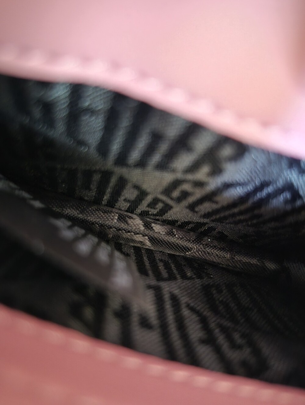 Kurt Geiger London Micro Brixton Shoulder Bag Pink Quilted Crossbody Chain Strap - Picture 14 of 14